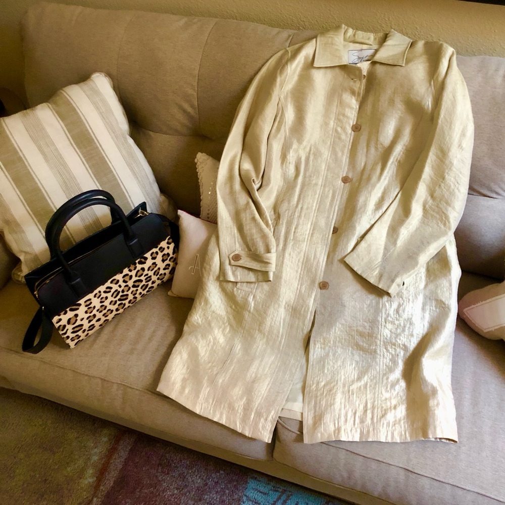 Metallic Gold Trench Jacket from Avenue Size 14/16